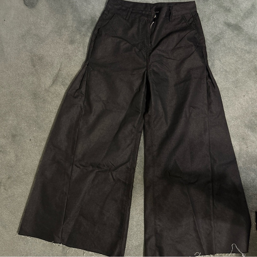 Black Wide-Leg Pants. Jeans